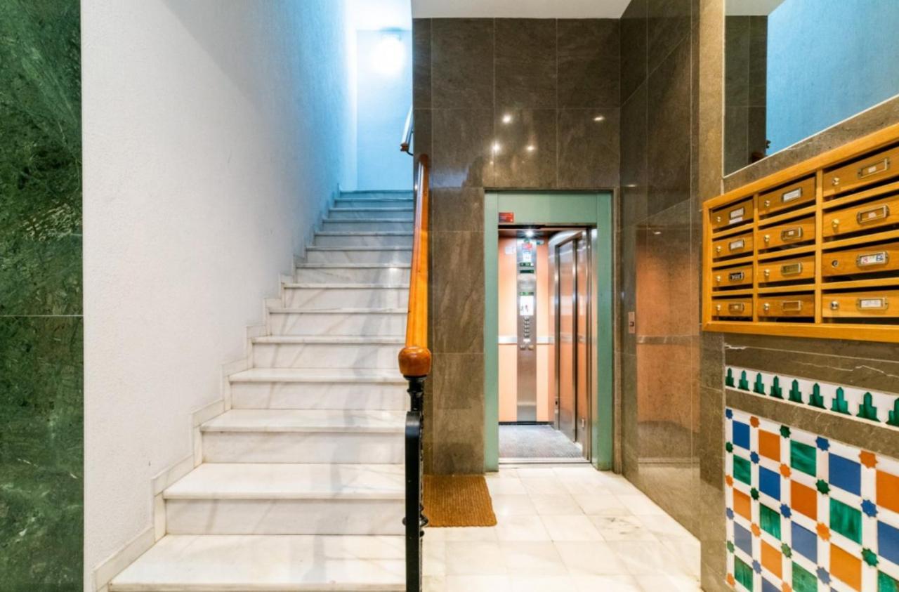 Qh Reyes Catolicos Apartment Granada Exterior photo